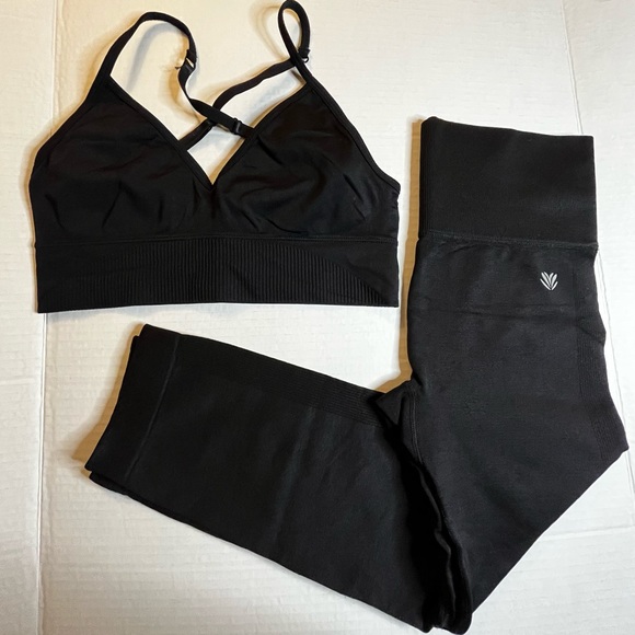 Forever 21 Other - Black seamless active set